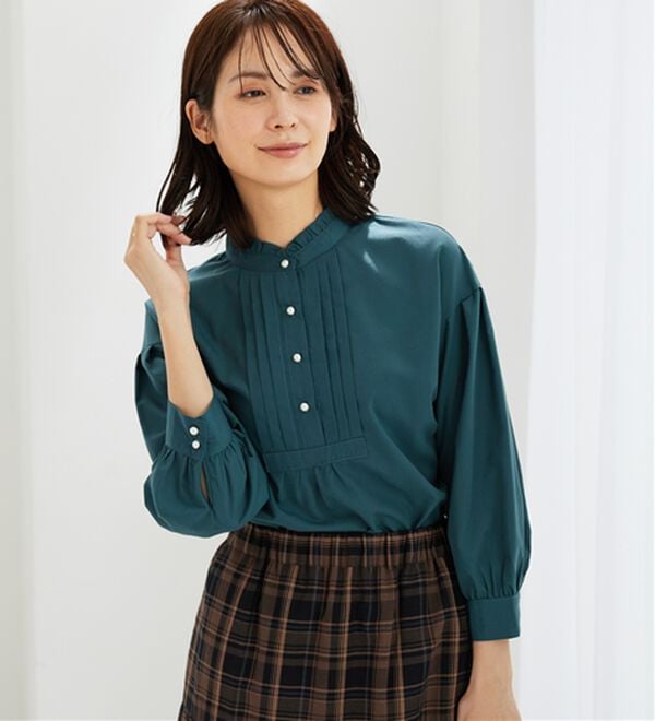 BELLUNA（ベルーナ）の「フリル衿パールボタン使いブラウス（ブラウス）」｜詳細画像