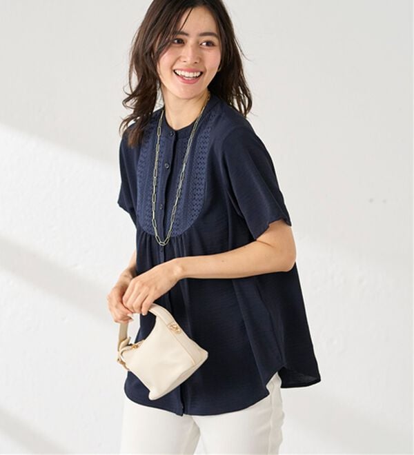 BELLUNA（ベルーナ）の「【多機能付き】お手入れ楽々！レース使いシャツチュニック（チュニック）」｜詳細画像