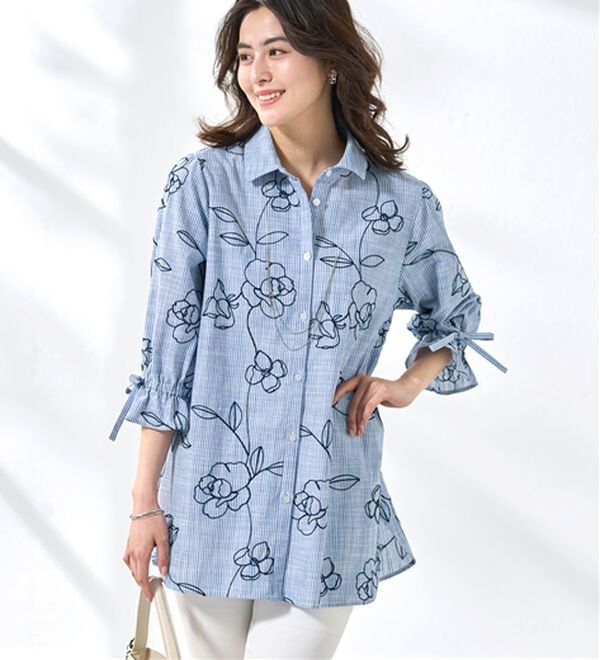 BELLUNA（ベルーナ）の「花柄刺しゅう袖リボンシャツチュニック（チュニック）」｜詳細画像