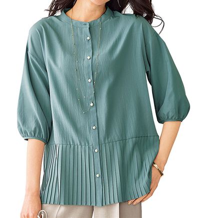 BELLUNA（ベルーナ）の「裾プリーツ切替パールボタンブラウス（ブラウス）」