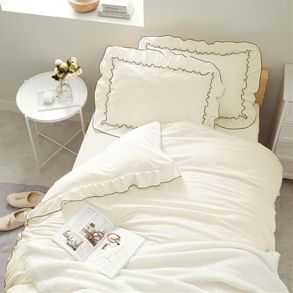 iellio（イエリオ）の「大人かわいいダブルフリル付布団カバーリング＜掛け布団カバー・ボックスシーツ・枕カバー・ずれにくい・オールシーズン・淡色＞（敷布団カバー・シーツ）」｜詳細画像