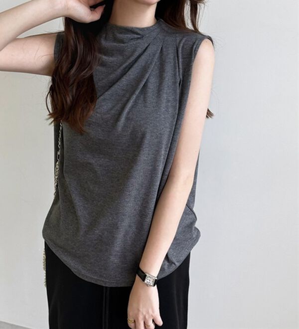 GeeRA（ジーラ）の「ドレープデザイントップス（カットソー）」｜詳細画像