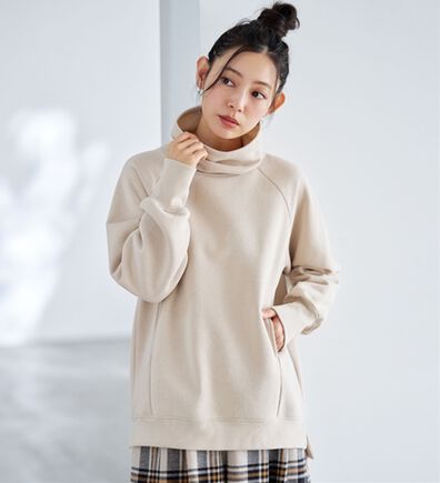 BELLUNA（ベルーナ）の「＜＆ｃｏｃｏｃｈｉ＞あったかキレイハイネックトレーナー（トレーナー・スウェット）」