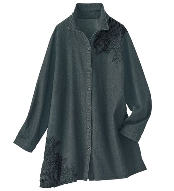 BELLUNA（ベルーナ）の「花柄レース切替デニム素材ブラウス（チュニック）」｜ブラック系