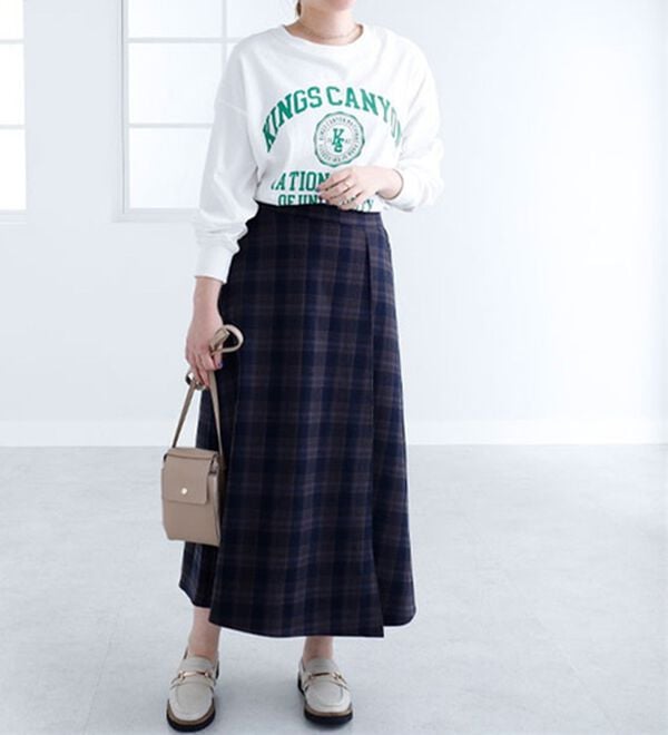 BELLUNA（ベルーナ）の「ウール調素材ラップ風スカート（ロングスカート）」｜詳細画像