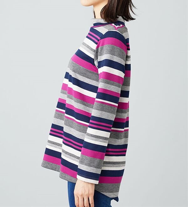 BELLUNA（ベルーナ）の「ふわふわ裏ファーハイネックプルオーバー（カットソー）」｜詳細画像