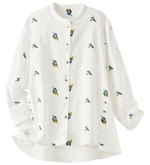 BELLUNA（ベルーナ）の「ミモザ刺しゅう腰まわりゆったり綿１００％ブラウス（ブラウス）」｜オフ白