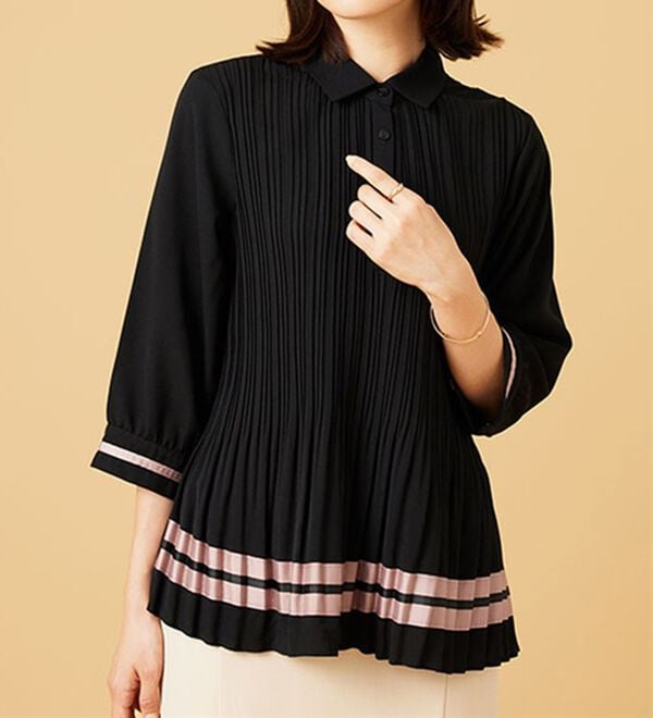 BELLUNA（ベルーナ）の「【Ｌａｇｒｉｌｕａ】配色ライン使いプリーツブラウス（ブラウス）」｜詳細画像