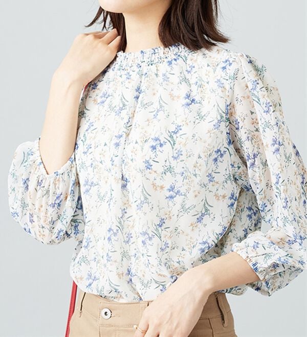 BELLUNA（ベルーナ）の「シフォン素材シャーリング使いブラウス（ブラウス）」｜詳細画像