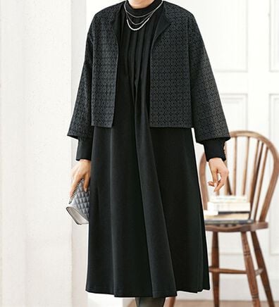 BELLUNA（ベルーナ）の「リバーシブルジャケットワンピースアンサンブル（ワンピースセットスーツ）」
