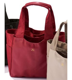 「ユリ・コジマ毎日活躍！２ウェイデザイン多機能軽量トート（トートバッグ）」｜ワイン