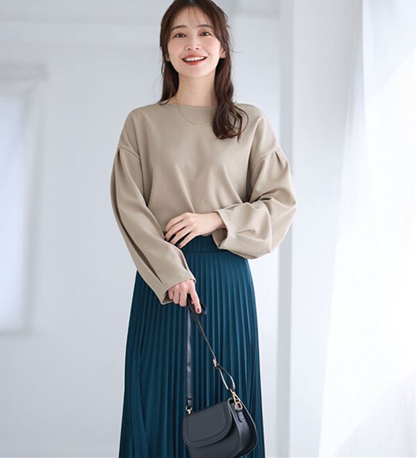 Viola e Viola（ヴィオラ エ ヴィオラ）の「【４つの機能付】楽キレイ袖タックブラウス（ブラウス）」｜詳細画像