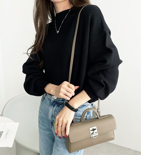 GeeRA（ジーラ）の「ボタン付モチモチニットトップス（ニット・セーター）」｜詳細画像