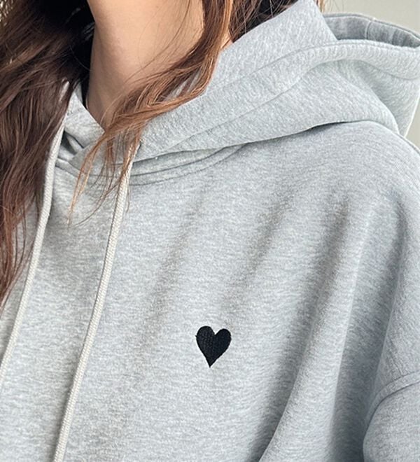 GeeRA（ジーラ）の「ハート刺繍裏起毛スウェットパーカー（パーカー）」｜詳細画像