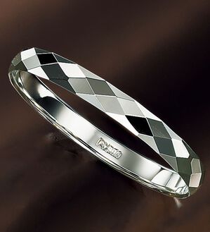 ペルレ　リング　プラチナ　8号 K18/Pt「リサ」リング ー プラチナ｜【オレフィーチェ】Orefice