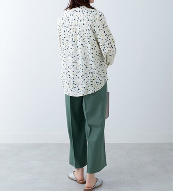 BELLUNA（ベルーナ）の「ギャザー使いレーヨンプリントブラウス（ブラウス）」｜詳細画像