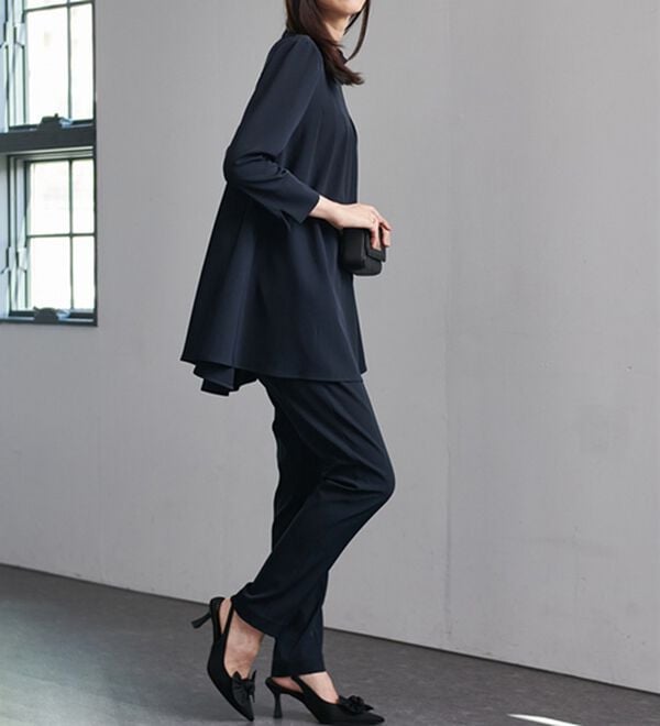 RANAN（ラナン）の「＜セットアップ＞バックパール調デザインフレアートップスパンツセット（パンツスーツ）」｜詳細画像