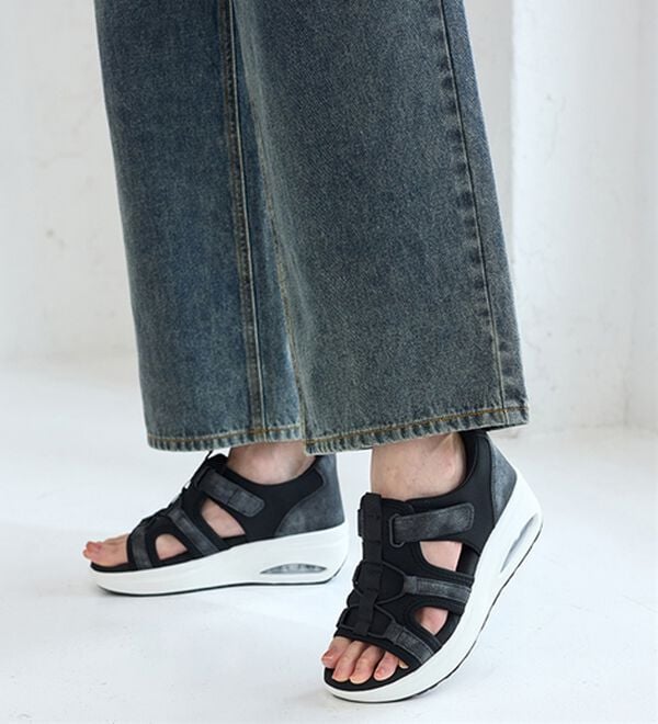 BELLUNA（ベルーナ）の「サッと履けるエアソールスニーカーサンダル（サンダル・ミュール）」｜詳細画像