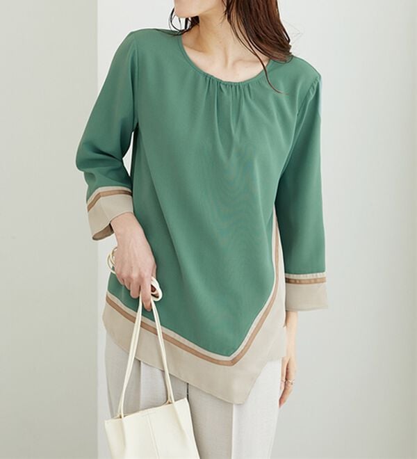 BELLUNA（ベルーナ）の「【Ｌａｇｒｉｌｕａ】ギャザー使い配色デザインブラウス（ブラウス）」｜詳細画像