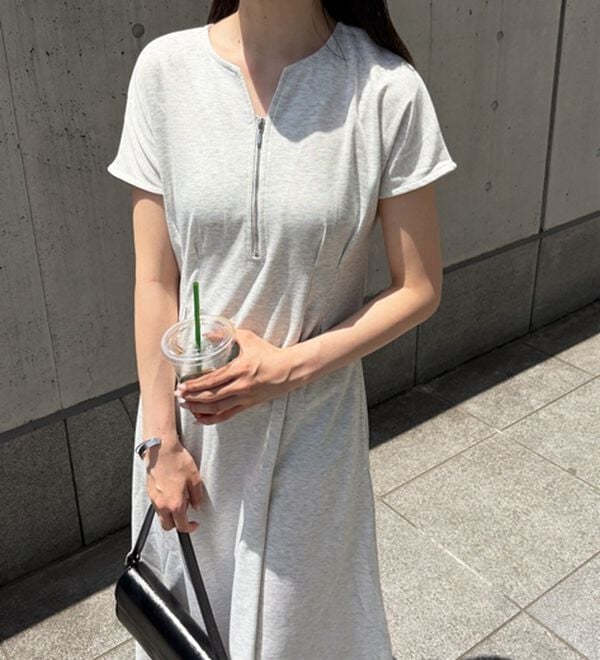 GeeRA（ジーラ）の「前後2WAYハーフジップフレンチ袖ワンピース（カットソーワンピース）」｜詳細画像