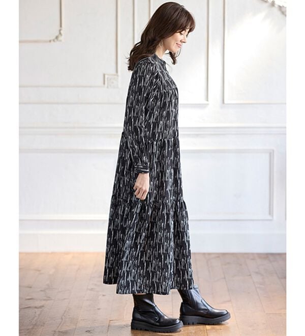 BELLUNA（ベルーナ）の「モダンに装う幾何柄ティアードワンピース（その他ワンピース）」｜詳細画像