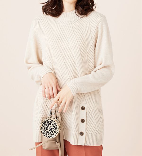 BELLUNA（ベルーナ）の「編地切替サイドボタンチュニック（チュニック）」｜詳細画像