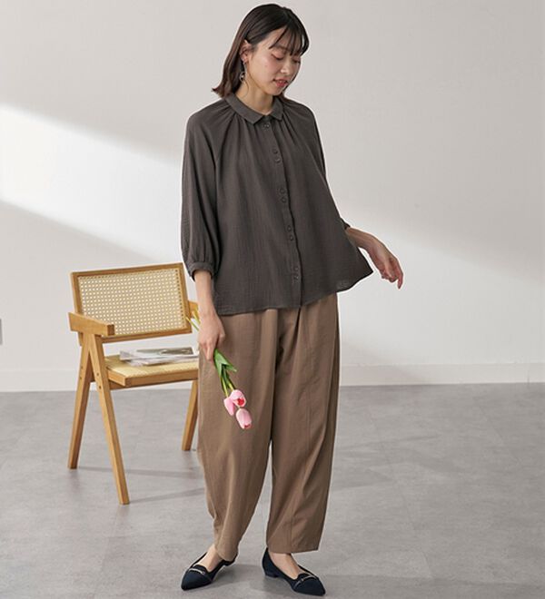 BELLUNA（ベルーナ）の「《ＨｕｇＲｅａｍコットン》ダブルガーゼギャザーブラウス（ブラウス）」｜詳細画像