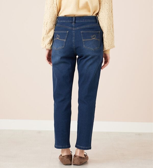 BELLUNA（ベルーナ）の「ふんわり裏起毛ストレッチデニムパンツ（フルレングスパンツ）」｜詳細画像