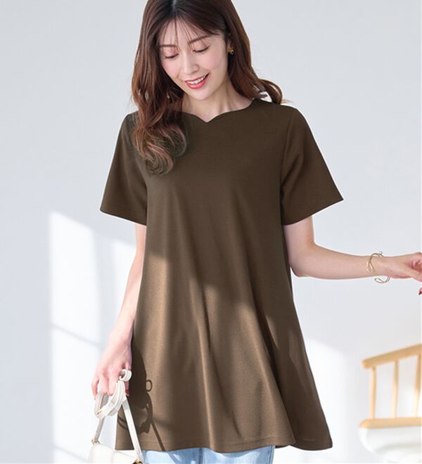alotta（アロッタ）の「【接触冷感】さらっと快適！高見えフレアーロングチュニックＴシャツ（チュニック）」｜モカブラウン