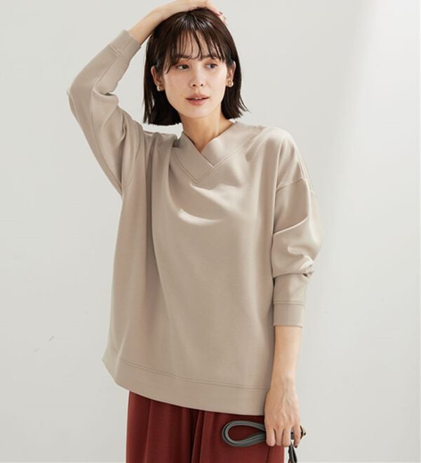 BELLUNA（ベルーナ）の「なめらかタッチ！もっちりんＶネックチュニック（カットソー）」｜詳細画像