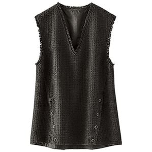 BELLUNA（ベルーナ）の「ツイード調ボタン使いＶネックベスト（ベスト）」｜黒