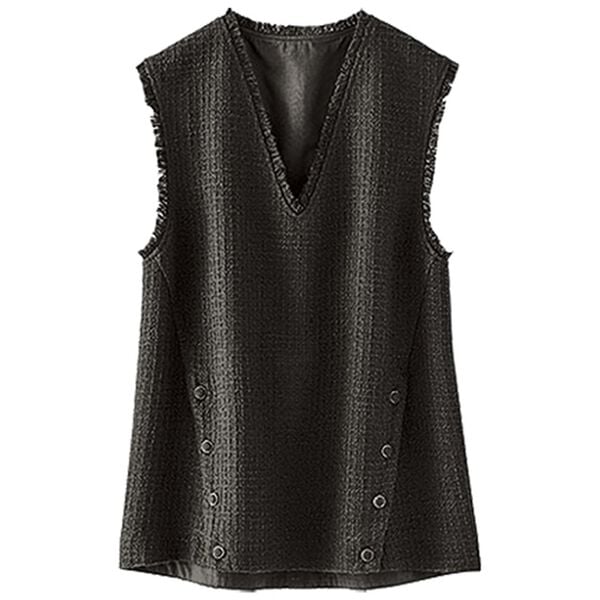 BELLUNA（ベルーナ）の「ツイード調ボタン使いＶネックベスト（ベスト）」｜黒