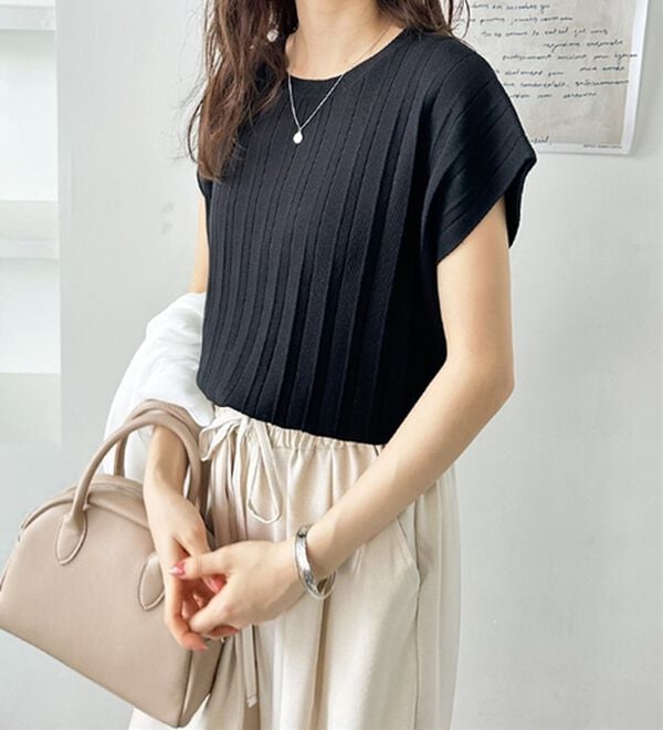 GeeRA（ジーラ）の「プリーツ編フレンチスリーブリブトップス（ニット・セーター）」｜詳細画像