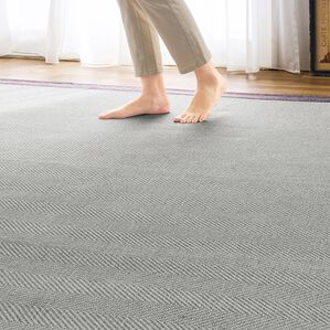 「洗えるウレタン入りヘリンボーンジャカード織ラグ（カーペット）」｜グレー