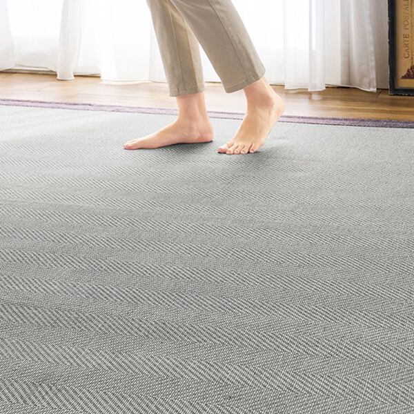「洗えるウレタン入りヘリンボーンジャカード織ラグ（カーペット）」｜グレー