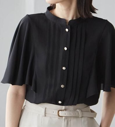 RANAN（ラナン）の「ひんやり！ピンタックフレアー袖ブラウス（ブラウス）」