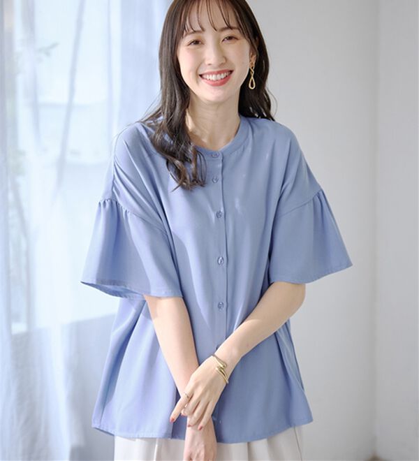 alotta（アロッタ）の「バンドカラーフレアー袖ブラウス（ブラウス）」｜ブルー