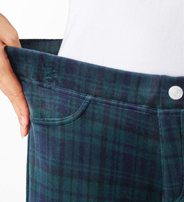 BELLUNA（ベルーナ）の「ふんわりなめらか裏ベロアパンツ（フルレングスパンツ）」｜詳細画像