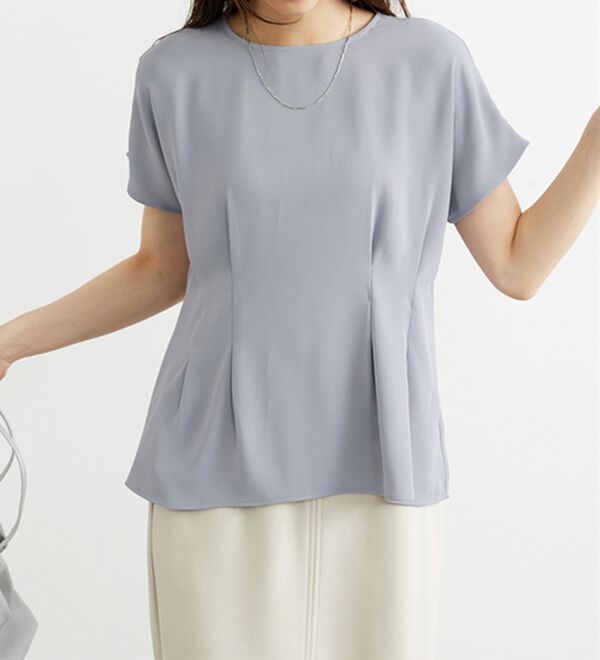 BELLUNA（ベルーナ）の「〈オフィス対応〉タックデザインブラウス（ブラウス）」｜ブルーグレー