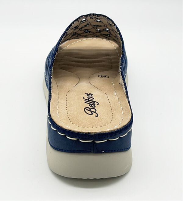 BELLUNA（ベルーナ）の「幅広フラワーレースミュール（サンダル・ミュール）」｜詳細画像