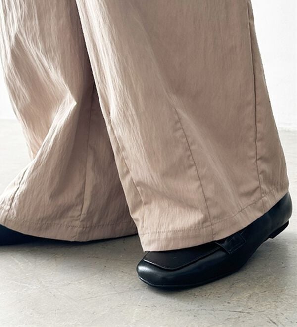 GeeRA（ジーラ）の「さらとろ素材が嬉しい！ダブルタックワイドパンツ（フルレングスパンツ）」｜詳細画像