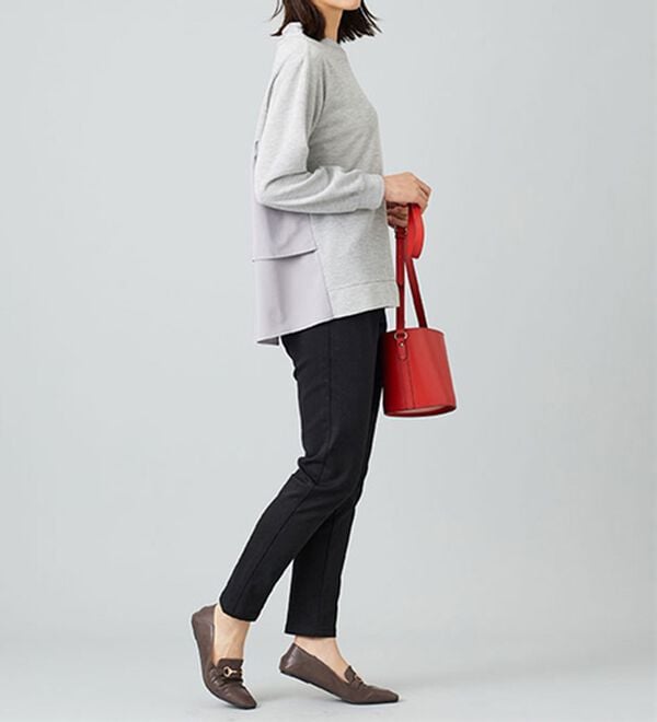 BELLUNA（ベルーナ）の「ラメ調バックフレアー切替プルオーバー（カットソー）」｜詳細画像