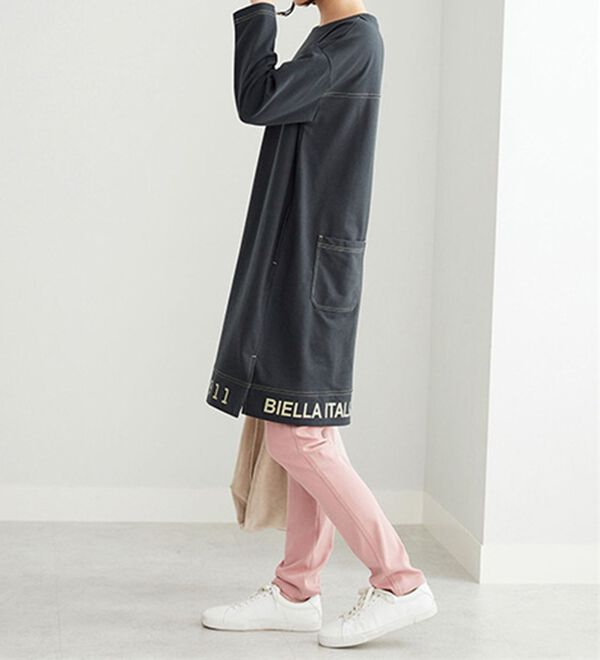 BELLUNA（ベルーナ）の「＜ＦＩＬＡ＞配色ステッチデザインワンピース（その他ワンピース）」｜詳細画像