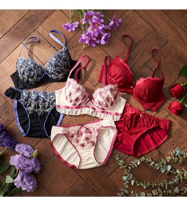 恋する花言葉】モテ谷間の大人sweetブラ＆ショーツ - ベルーナ