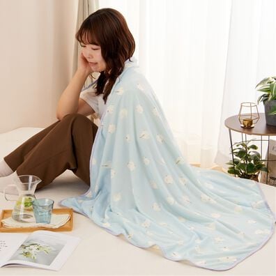 iellio（イエリオ）の「フレスコ冷感マルチブランケット＜接触冷感・大判サイズ＞（肌掛布団・タオルケット）」