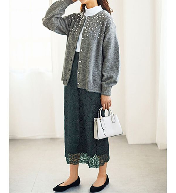 BELLUNA（ベルーナ）の「パールビーズ使いがかわいいニットカーディガン（ニットカーディガン）」｜詳細画像