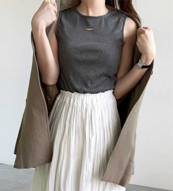 GeeRA（ジーラ）の「ロゴプレートデザインタンクトップ（タンクトップ・キャミソール）」｜詳細画像