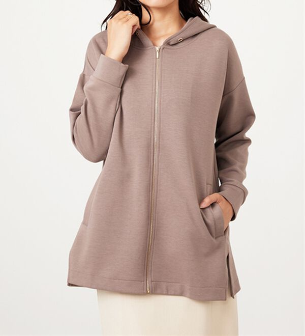 BELLUNA（ベルーナ）の「フードデザインとろみ素材ジップアップパーカー（パーカー）」｜モカ