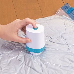 「電動ポンプ付圧縮袋セット（クローゼット・押入収納）」｜1