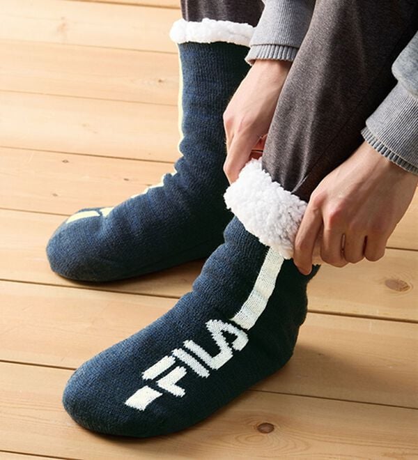 「【３足組】＜フィラ＞みんなではきたい！裏ボアルームソックス（メンズ靴下・タイツ）」｜詳細画像